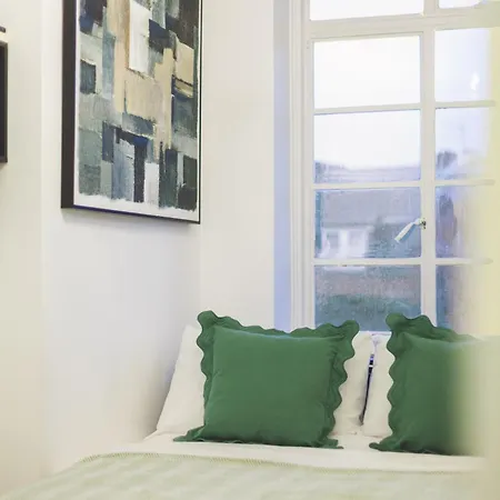 Arte - 3-bed Flat With 3 Bathrooms - Heart Of Finchley Road - 2 Min Walk To Underground Station London