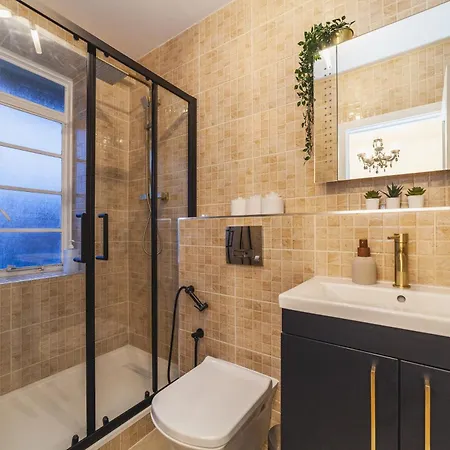 Apartment Arte - 3-bed Flat With 3 Bathrooms - Heart Of Finchley Road - 2 Min Walk To Underground Station London