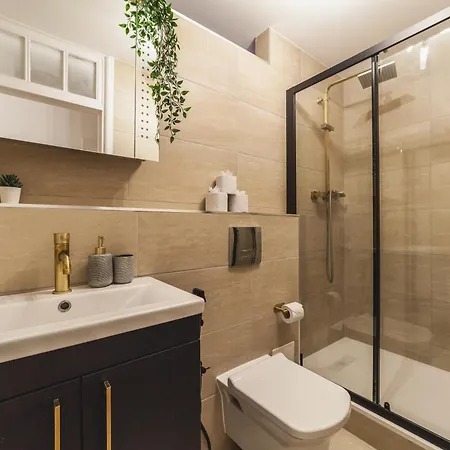 Arte - 3-bed Flat With 3 Bathrooms - Heart Of Finchley Road - 2 Min Walk To Underground Station Apartment *