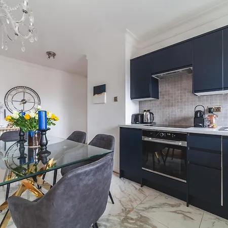 Apartment Arte - 3-bed Flat With 3 Bathrooms - Heart Of Finchley Road - 2 Min Walk To Underground Station *
