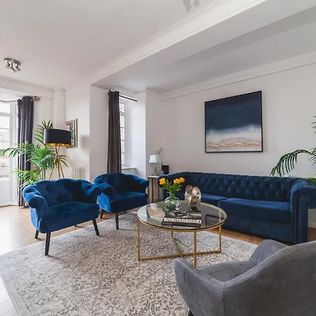 Arte - 3-bed Flat With 3 Bathrooms - Heart Of Finchley Road - 2 Min Walk To Underground Station London
