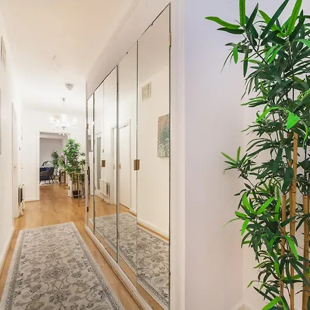 Arte - 3-bed Flat With 3 Bathrooms - Heart Of Finchley Road - 2 Min Walk To Underground Station Apartment