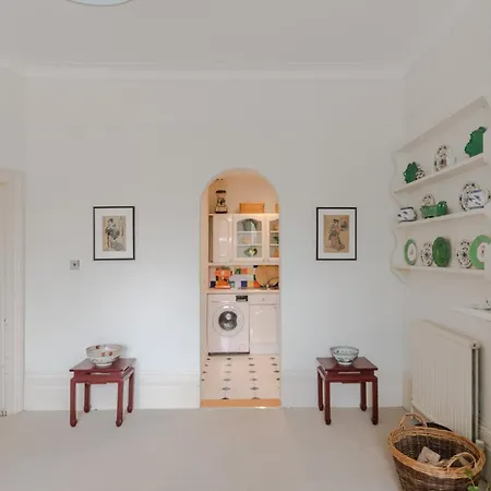Apartment Traditional 2 Bed Notting Hill