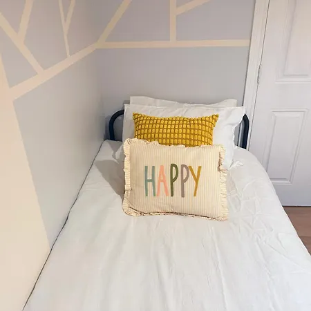 Olive Immaculate Wembley Apartment, 15mins To London, By Edens * London