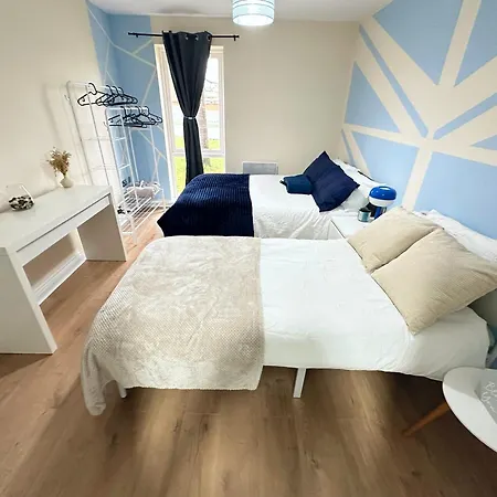 Apartment Olive Immaculate Wembley Apartment, 15mins To London, By Edens
