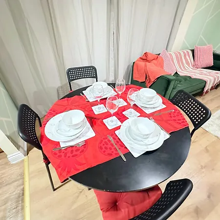 Apartment Olive Immaculate Wembley Apartment, 15mins To London, By Edens London