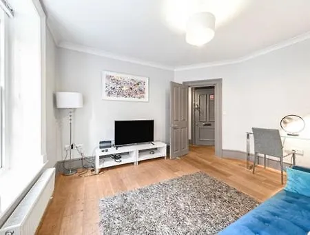 1br In C-london Near Oxford Street *