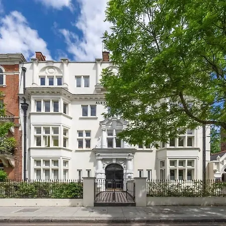 Holiday home Modern Elegance In Paddington London
