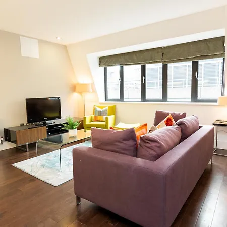 Apartment Modern Serviced 2 Minutes From Monument Tube Station