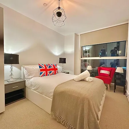 Apartment The Grange Penthouse F2 London