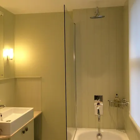 Alojamento de Acomodação e Pequeno-almoço Ensuite Roof Terrace Nr Nine Elms Londres
