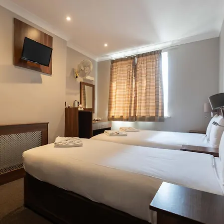 Hotel Ascot Hyde Park 3*