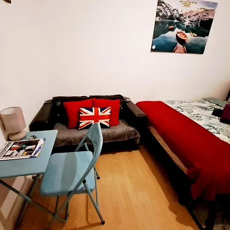 Guest house Merciful King Room, In Zone 2-3 *