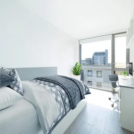 And At Chapter Lewisham In Apartman