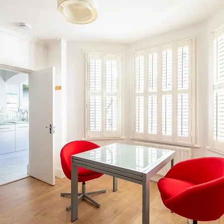 Kensington Designer Apartment London