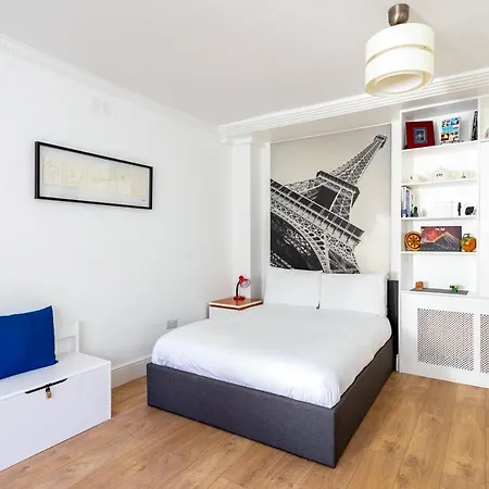 Kensington Designer Apartment
