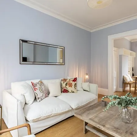 Two Bed Notting Hill Gem * London