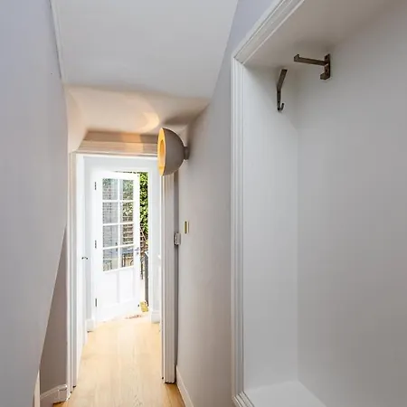 Two Bed Notting Hill Gem *