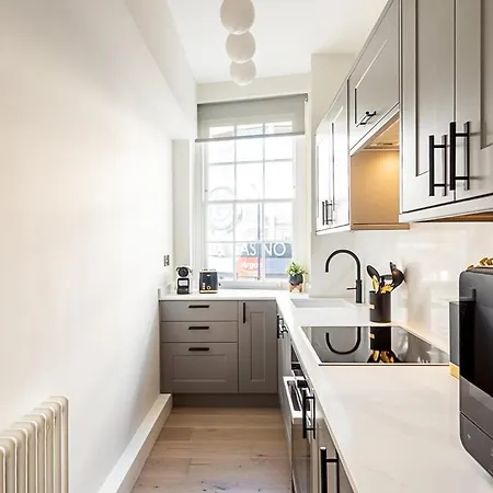 Modern Edgware