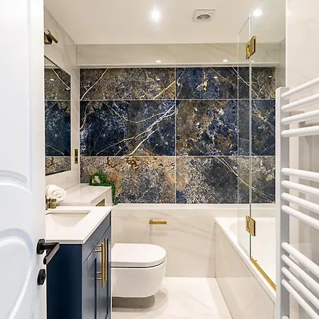 Modern Edgware Apartment London
