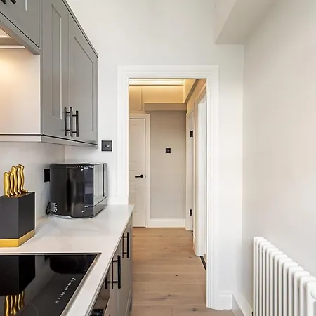 Modern Edgware