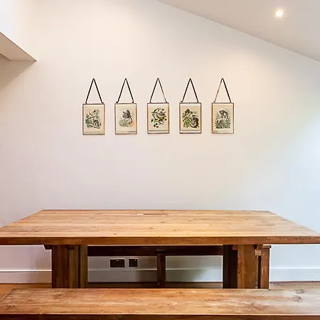 The Artist's House Alma Street Holiday home London