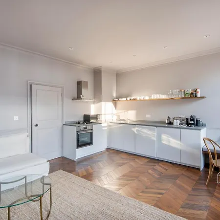 The Cleveland Arms Iv Apartment *