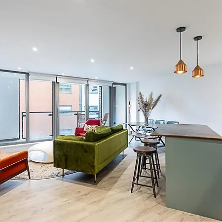 Duplex Two-bed Near Tower Bridge Apartment *