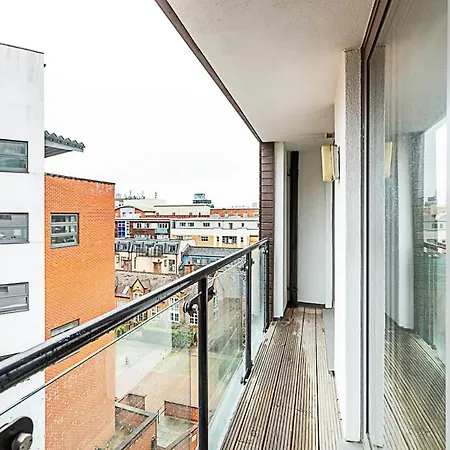 Duplex Two-bed Near Tower Bridge *