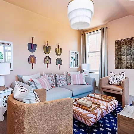 Stylish Boutique Apartment *