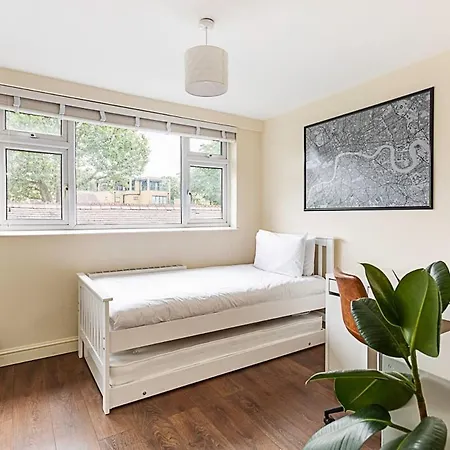 Terraced Bermondsey House Holiday home London