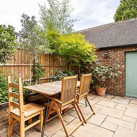 Terraced Bermondsey House Holiday home *