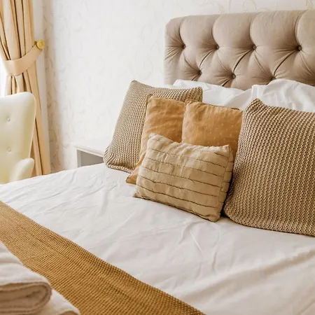 Gorgeous Wembley Flat Apartment London