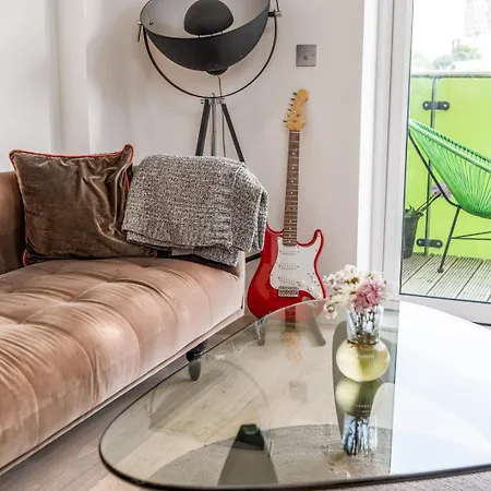 Gorgeous Wembley Flat