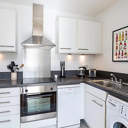 City-close 1-bed Near Tower Hill London