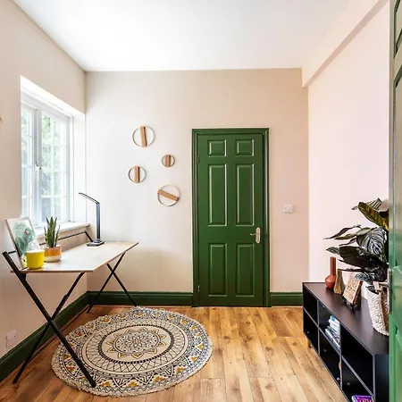 Apartment Chiswick Gem Stylish 1-bed Flat For Modern Living