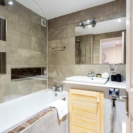 Apartment Chiswick Gem Stylish 1-bed Flat For Modern Living London