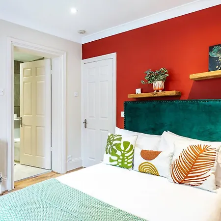 Chiswick Gem Stylish 1-bed Flat For Modern Living Apartment *