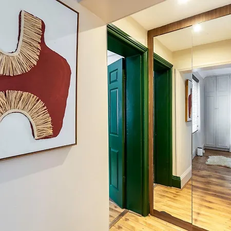 Chiswick Gem Stylish 1-bed Flat For Modern Living * London