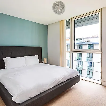 Apartment City-close 1-bed Near Tower Hill London