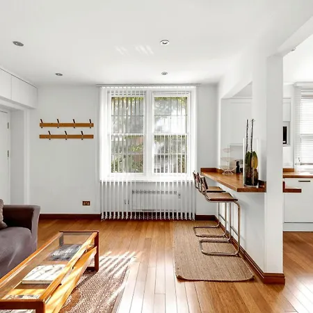 Lovely 1 Bed With Garden Apartment London