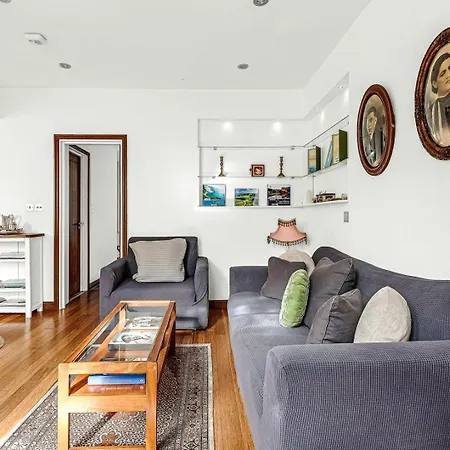 Lovely 1 Bed With Garden * London