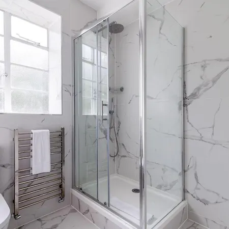 Stylish Kings Cross Flat * London