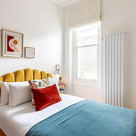 Stunning Earls Court Flat London