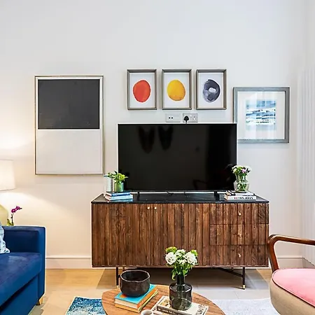 Stunning Earls Court Flat
