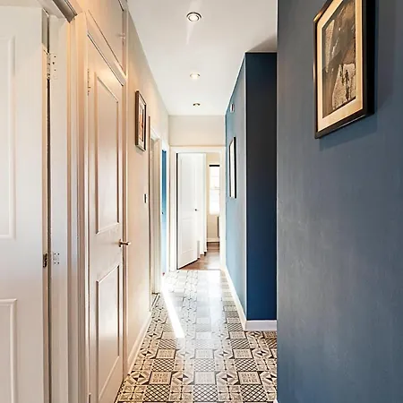 Cosy Spitalfields Hideaway