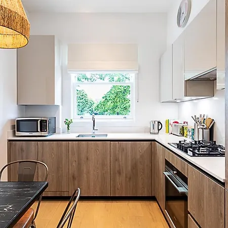 Stunning Earls Court Flat * London
