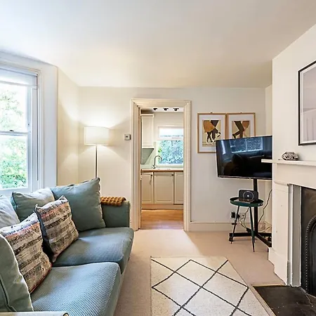 Cosy Flat In Battersea Park Londra