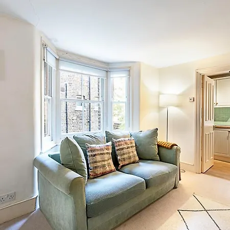 Cosy Flat In Battersea Park Appartamento
