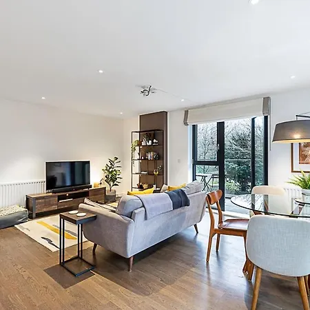 Spacious And Trendy Shoreditch Flat *